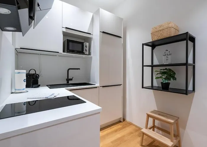 Pristine 1br Suite, Quick To By Hm