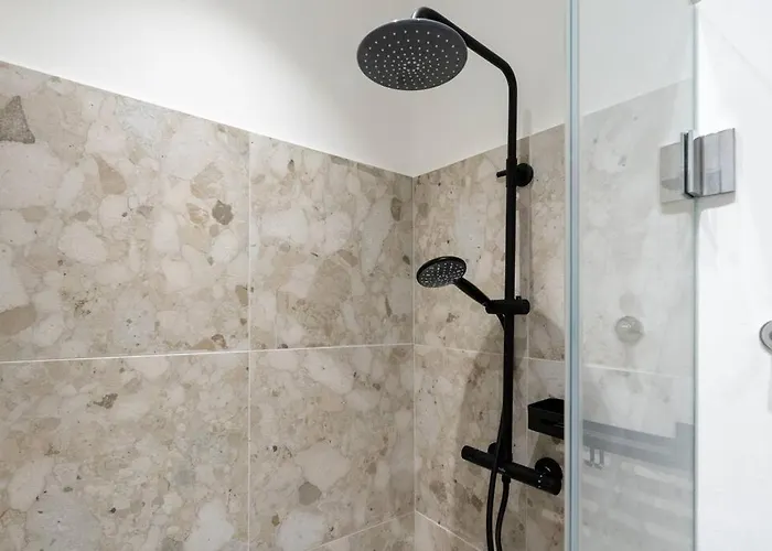 Апартаменти Pristine 1br Suite, Quick To By Hm Відень